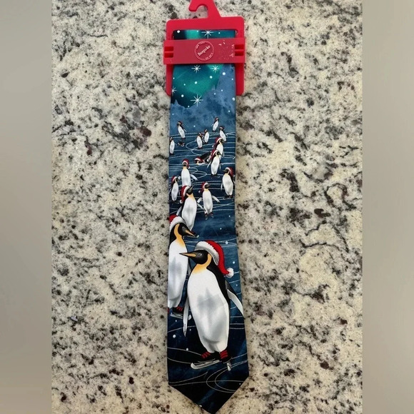 CHRISTMAS PENGUIN 🐧 TIE - Picture 1 of 1